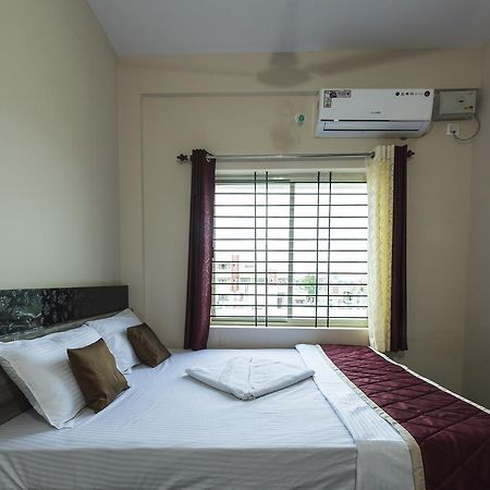 Oyo 9544 Hotel Crown Residency Mysore Exteriör bild